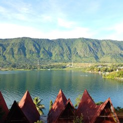 Sumatra Lake Toba