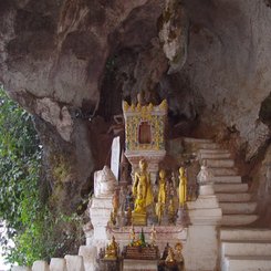 Luang Prabang Pak Ou Höhlen