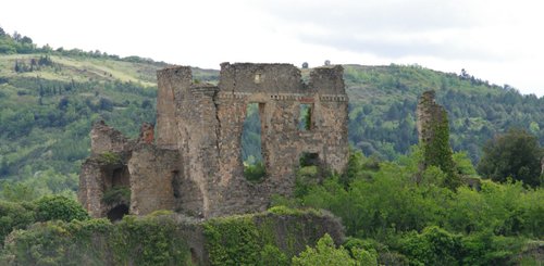 Burgruine im Pays Cathare