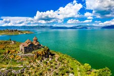 Sevan See mit Kloster Sevanavank