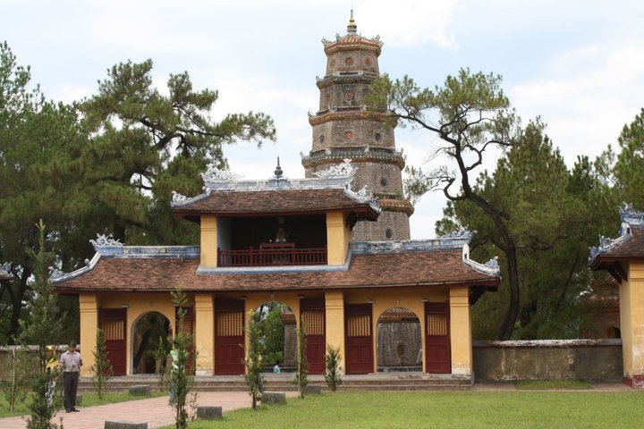 Hue Thien Mu Pagode Vietnam Indochina