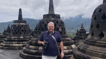 Borobudur Java Robert Reischl von Zugvogeltouristik