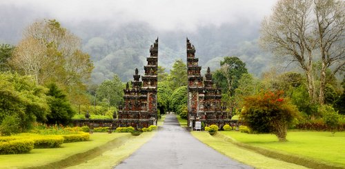 Mysterious Bali Handara Tor