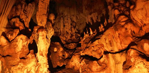 Ausflug in Zentralthailand Höhle