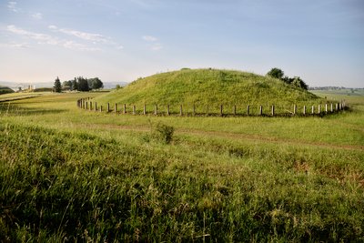 Höhensiedlung der Kelten Heuneburg|SSG Heuneburg-Pyrene Guenther Bayerl